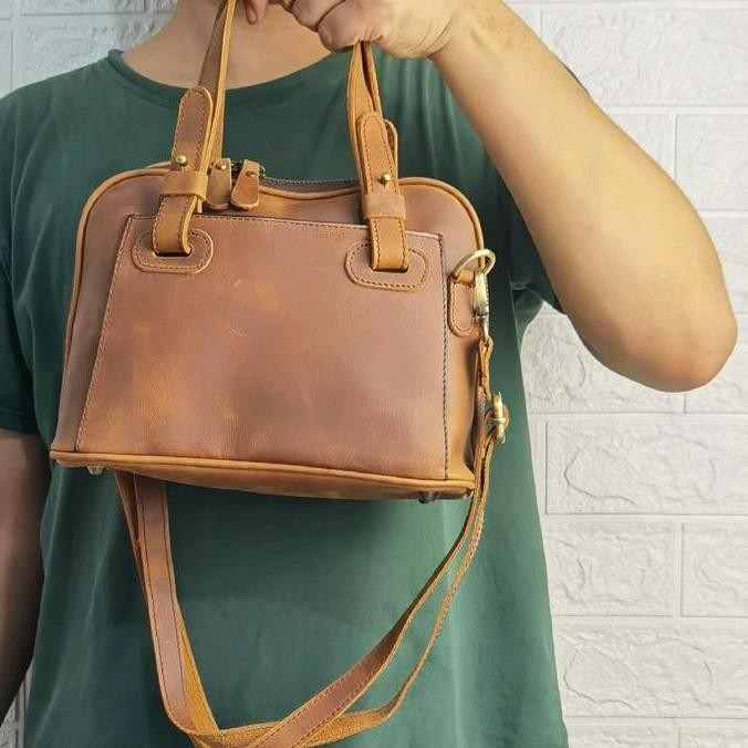 Tas Wanita Selempang Alma Bag Crazy Horse