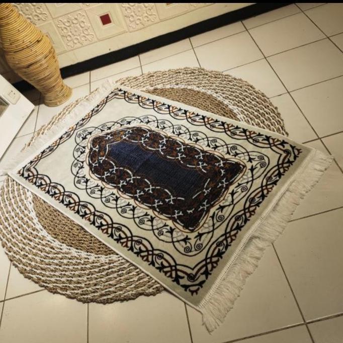 DR141>> sajadah tebal empuk lembut/Sajadah turky safatex original