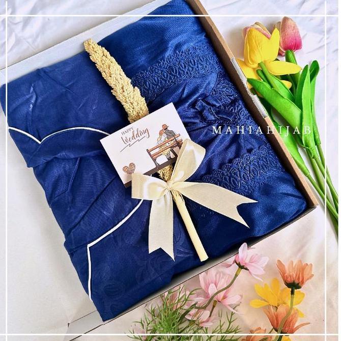 Hampers Wedding Set Piyama + Lingerie Wanita / Kado Pernikahan, Ulang Tahun, Anniversary / Baju Tidu