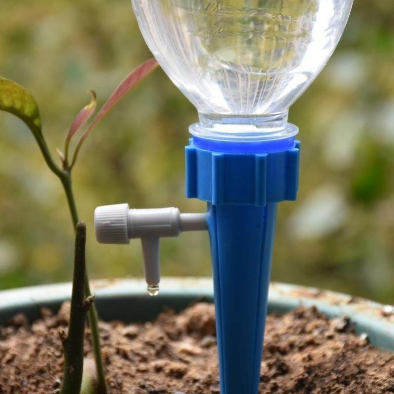 Promo Cod Irigasi Tetes Otomatis / Drip Tetes Sistem Alat Irigasi Drip Botol Air Mineral ...