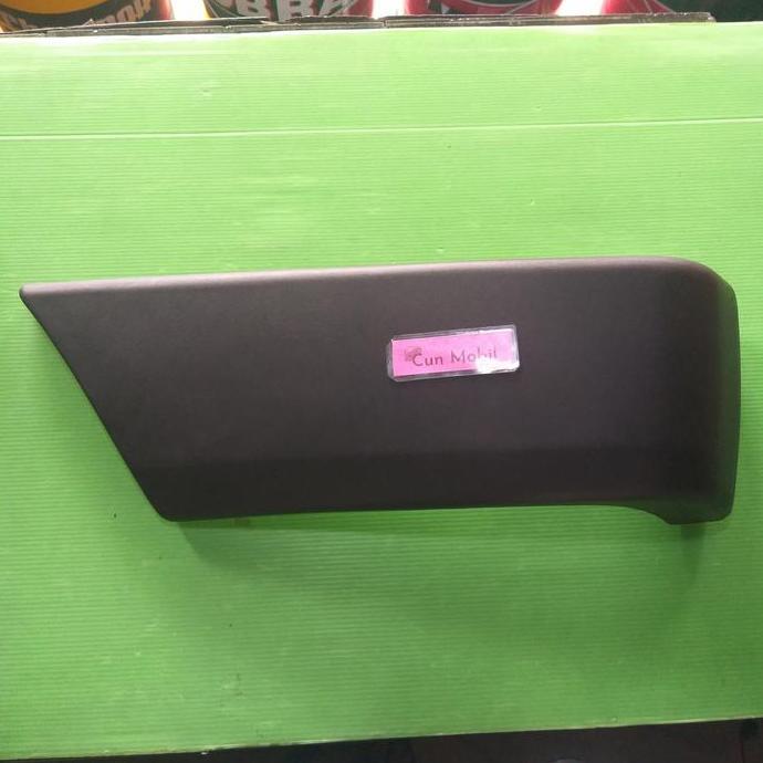 TANDUK BEMPER DEPAN KIJANG SUPER 5K JANTAN SEBELAH KANAN BAHAN PLASTIK ORIGINAL DAN TERPERCAYA