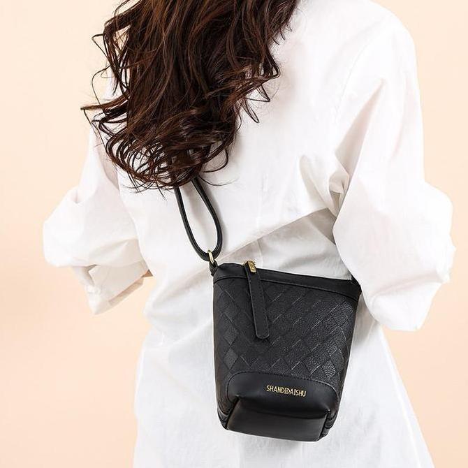 3208 TAS SELEMPANG WANITA TAS MINI TAS HP SLINGPHONE MULTIFUNGSI TAS DOMPET CANTIK PM