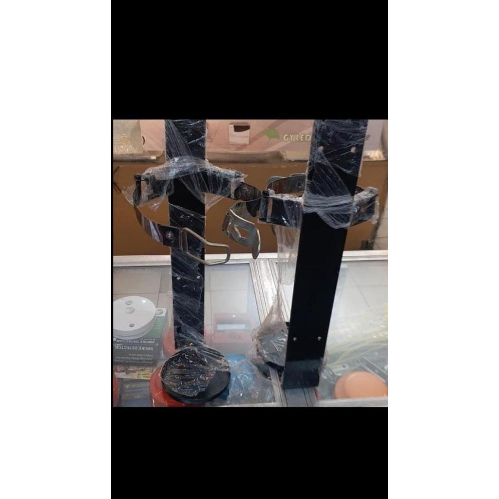 Bracket apar 6 kg / gantungan apar 6 kg / hanger apar / pemadam