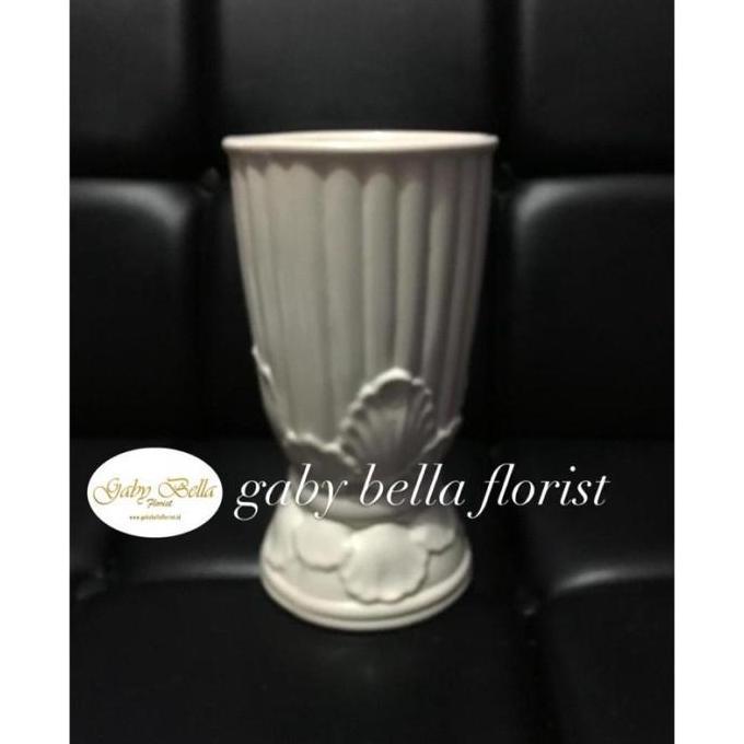 Pot keramik. (8) Vas keramik. Vas keramik putih. Pot bunga putih. Pot