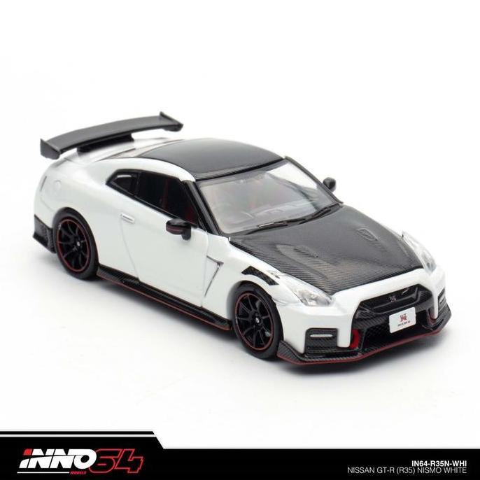 INNO64 Nissan GT-R (R35) Nismo White