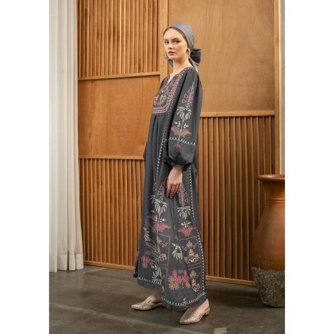 Karimake Wiyaga Dress Color Ebony