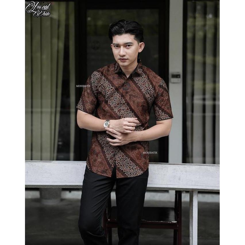 Mensbatik - Parang Manggala Iv - Batik Slimfit Pria - Look Elegan Anti Ribet- Solusi Gaya Rapi Moder