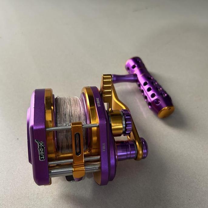 Reel Jigging Master ViP 3000, handle kiri