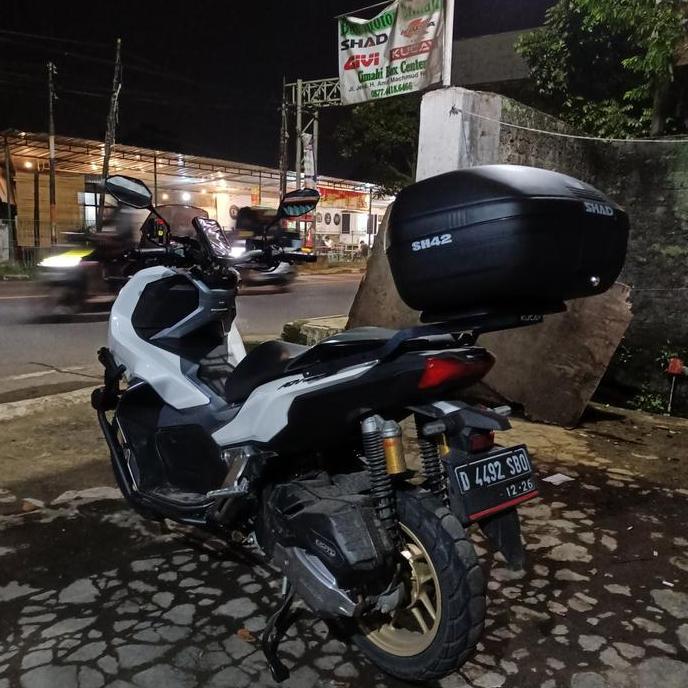 Paket Box + Bracket untuk Motor Honda ADV 150 dan ADV 160