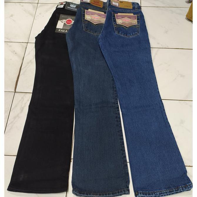 Celana Jeans Cutbray Fallas Pria, Size 27/32