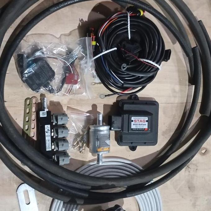 CNG Kit 4 cylinder stag go fast