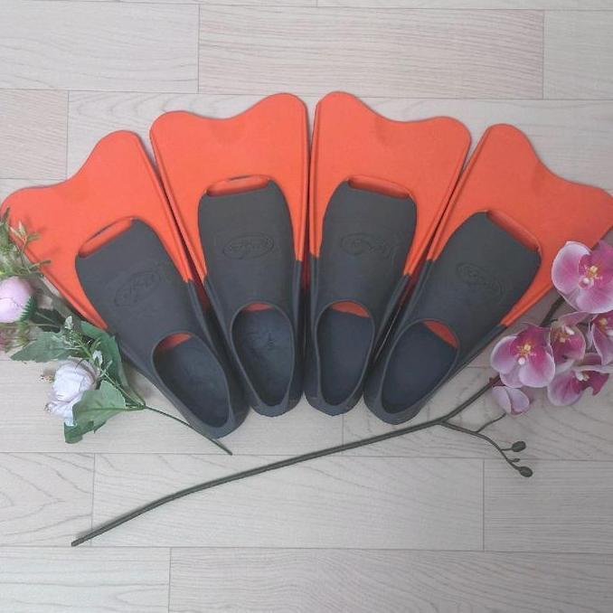 Miliki Toko Busana Saffa Pantas Kaki Renang Katak I Sepatu Menyelam Renang Training Fins Bahan Silic