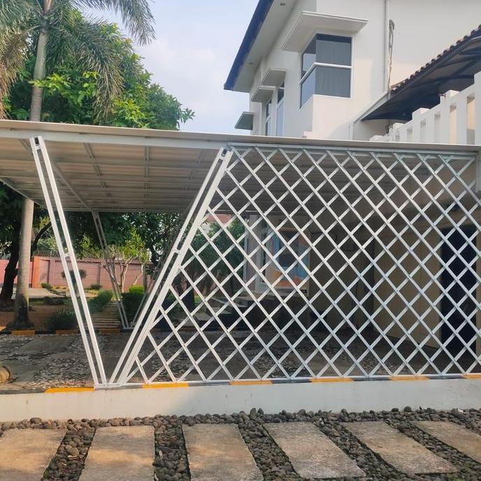 kanopi baja ringan atap transparan