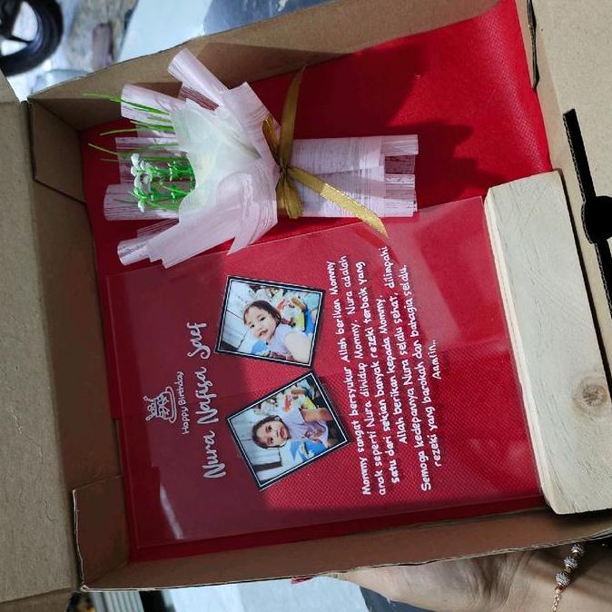 Kado Custom Akrilik / Arkrilik bisa custom Murah buket  akrilik wisuda