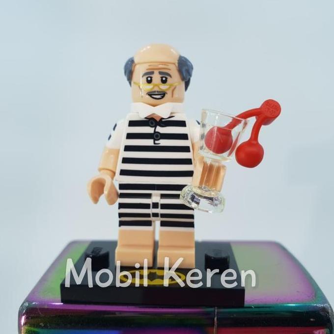 Lego Minifigure Batman Movie Series 2 71020 Beach Alfred