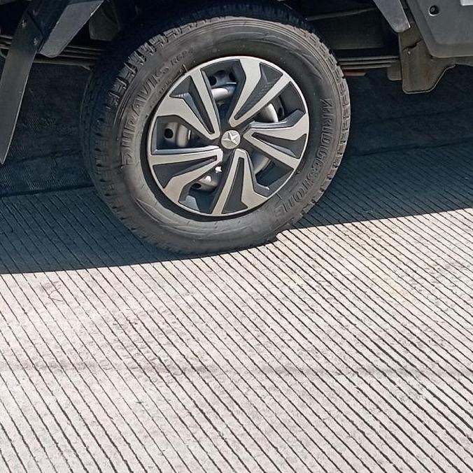 cover velg dop roda mobil Suzuki apv ring 14 ute silver MURAH