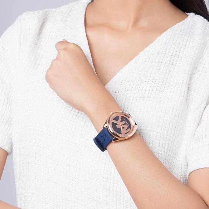 Jam tangan Wanita Michael Kors MK Janelle Silicone Rubber Stainless