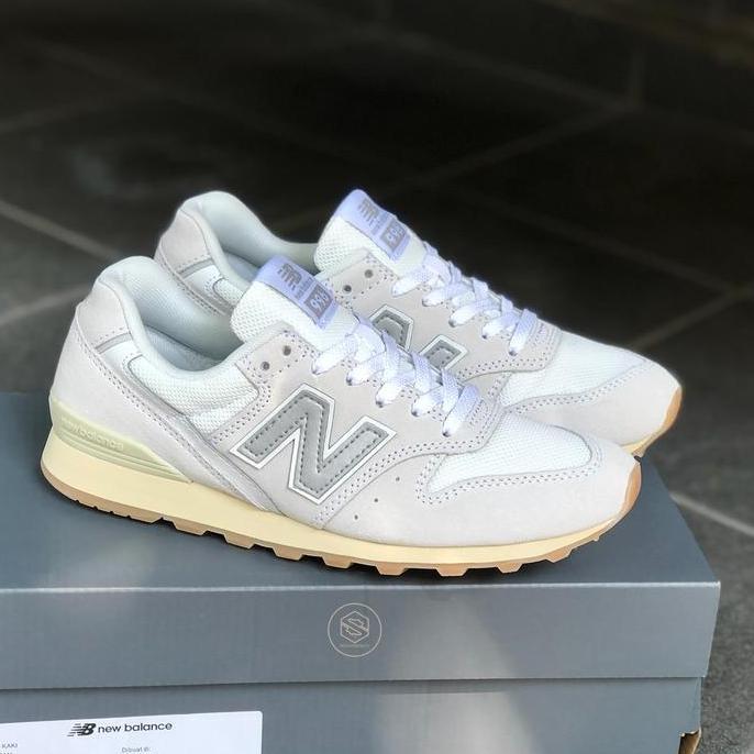 Sneakers New Balance Classic 996 Suede Lht Grey White Black Gum Orinal