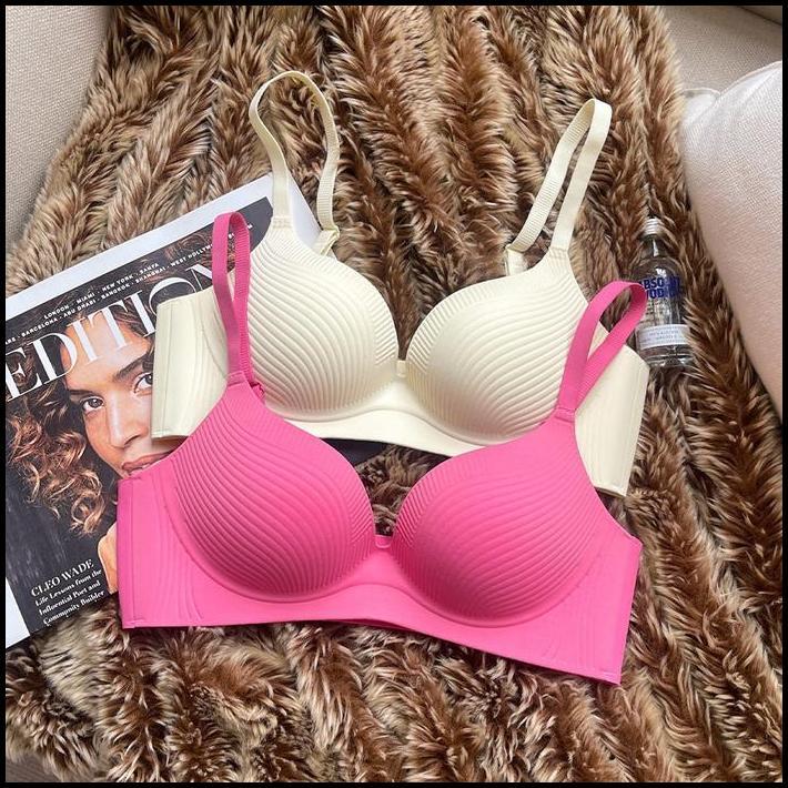 Bra Tanpa Kawat Seamless Breathable Sayap Lebar Nyaman Halus Polos Busa Bh Wanita Tipis Lembut best 