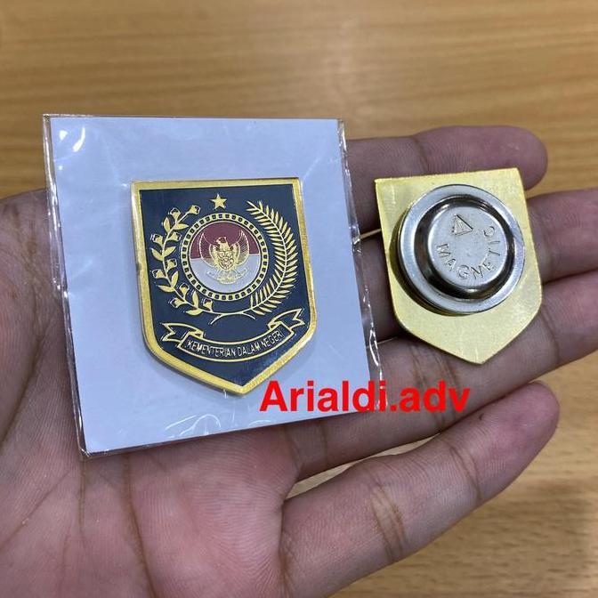 Saless Pin Kemendagri Pin Logo Kemendagri Kuningan Magnet