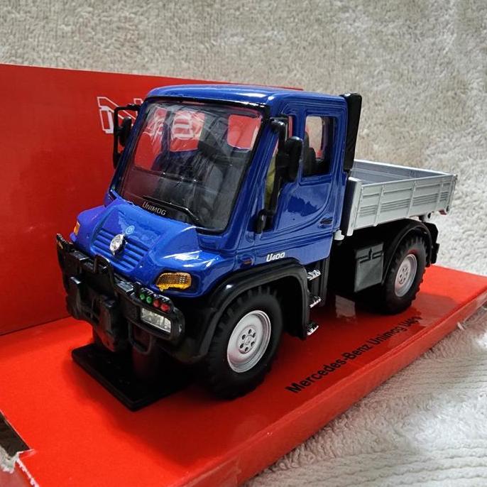 Diecast Truk Mercedes-Benz Unimog U400 Welly Nex 1:43 Asli