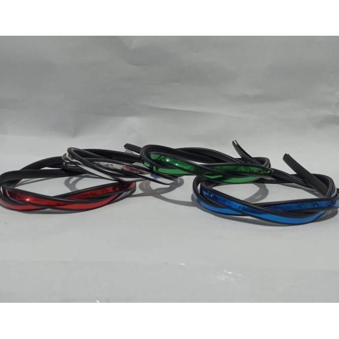 Good- List Karet Helm Silver/Gold