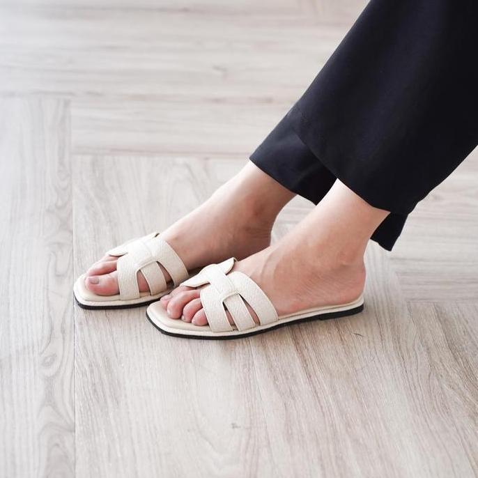 PROMO - ZODE Charla Sandals - Basic Sendal Wanita Flat