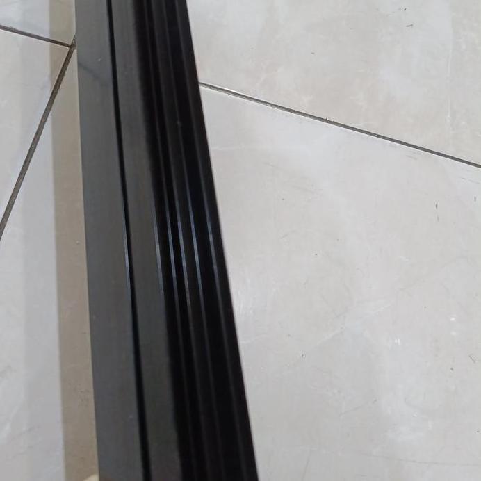 List hitam atap H poly carbonat alumunium