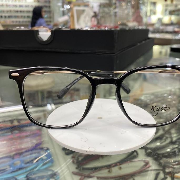 Kacamata Kyoto dengan lensa Progresif hoya estelux photogrey