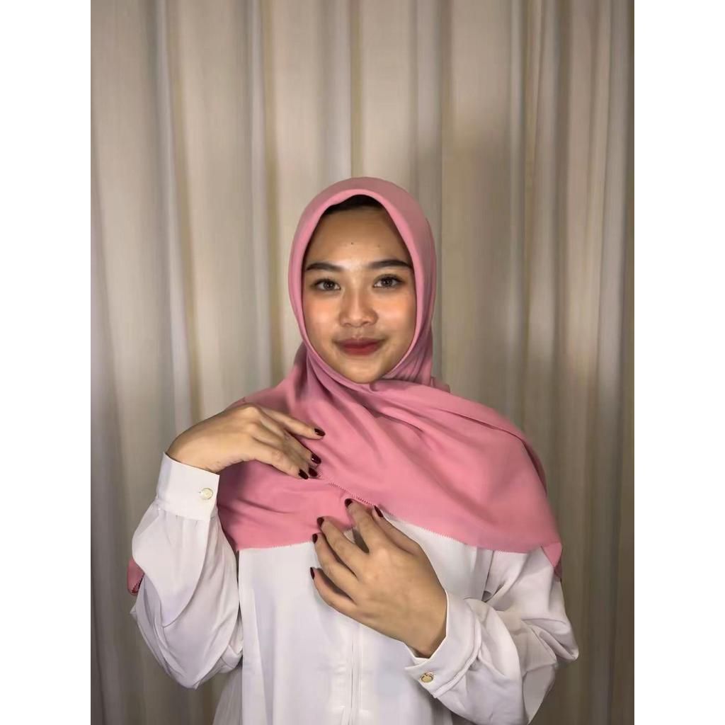 Jilbab Jenifa Segi Empat Voal Pink Polos 21 Pink Nude 00 Silver 12 Kerudung Wanita Muslim Elegan dan