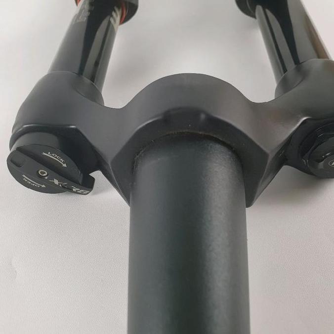 Fork Xlr8 Suspensi Air 26" Taper 120Mm Lock + Box