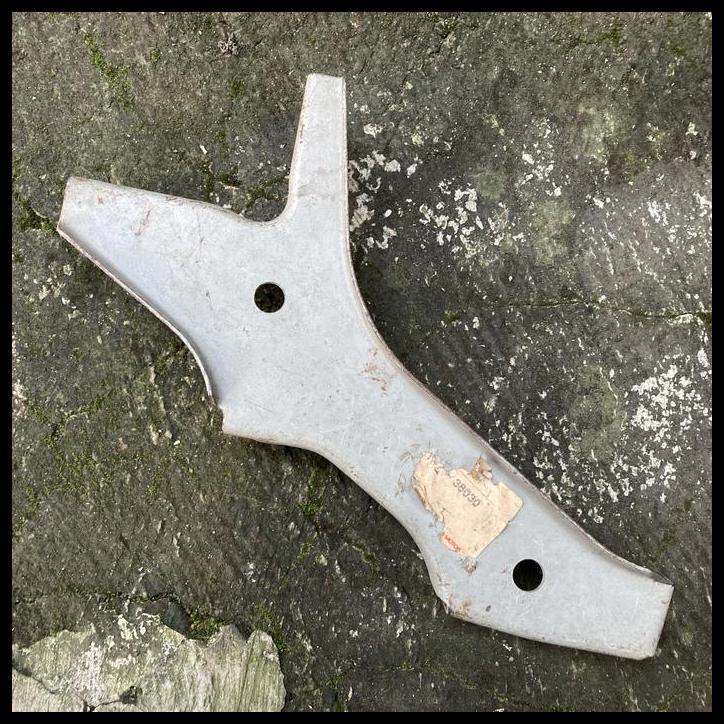 TERLARIS BRACKET BREKET BEMPER DEPAN KIRI LH KIJANG SUPER 5K TOYOTA ORIGINAL 