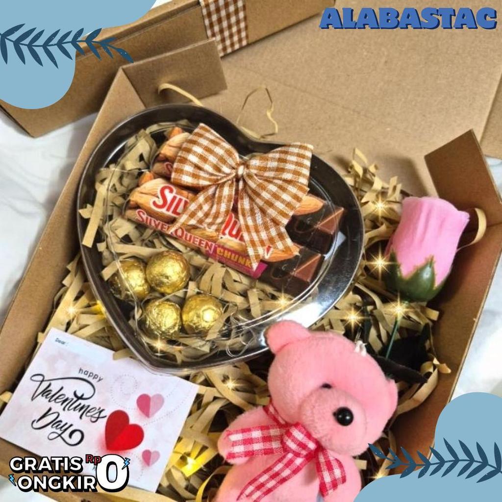 Hampers Snack Box Cokelat Kado Ulang Tahun Wisuda Hadiah Pacar Gift Box Buket Murah Jajan Skripsi Se