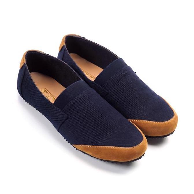 Sepatu Slip On Pria Reylman Tone 02