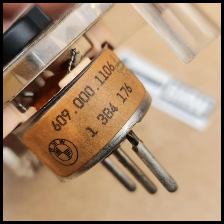 TERLARIS AMPERE BENSIN FUEL GAUGE SPEEDOMETER BMW E34 520I M20 M50 62111384176 