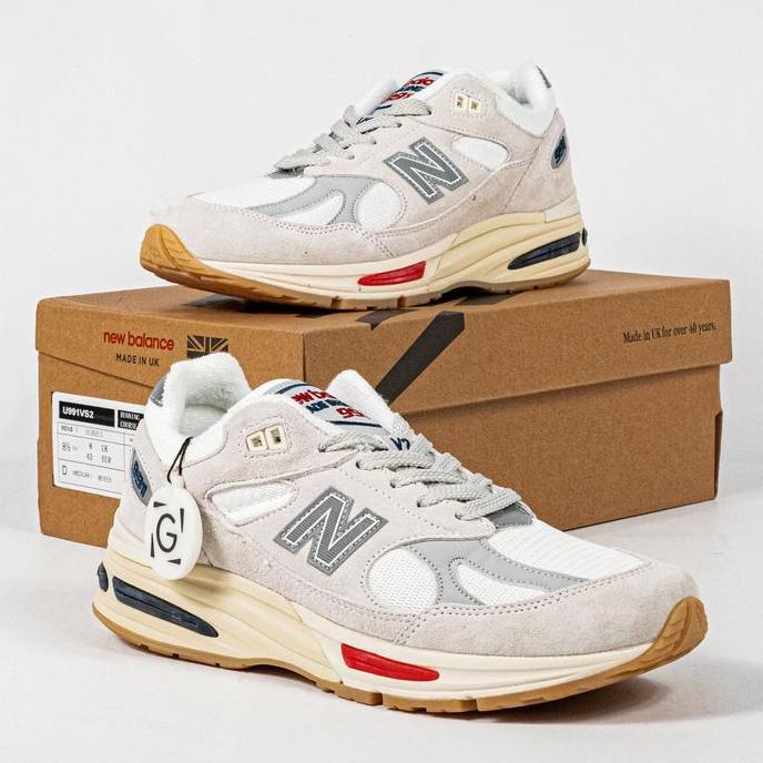 Sepatu New Balance NB 991V2 Vintage Made in England Sneakers Authentic