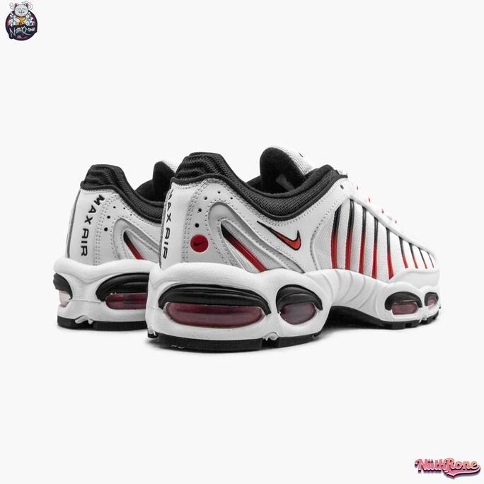 Nike Air Max Tailwind IV Colour : White / Habanero Red
