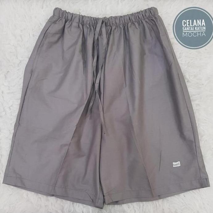 Pastikirim- Celana Pendek Selutut Katun Wanita Celana Santai Selutut Jumbo Wanita