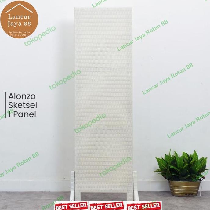 Sekat Ruangan Rotan Sintetis 1 Pintu / Partisi Ruangan KUN