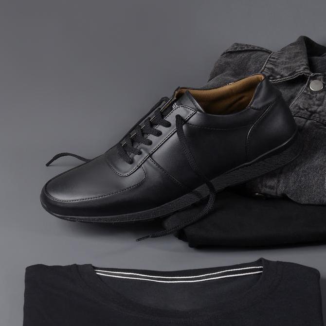 Kets- Reyl Man Allegro Full Black Series Sepatu Sneakers Pria