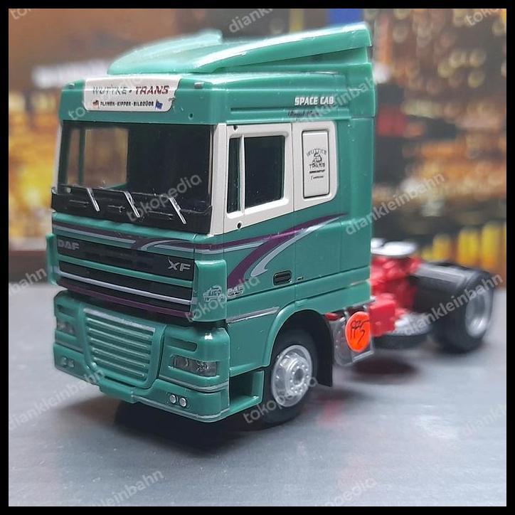 BEST DEAL AWM SKALA 1:87 HEAD TRUCK DAF XF HIJAU KREM MUTTKE TRANS WW09 