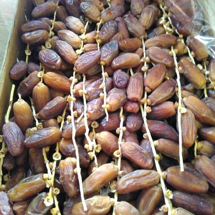 Kurma Tunisia Tangkai Curah 1kg