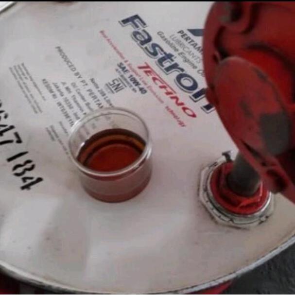 Oli Pertamina Fastron 10 w 40 Repack Drum Kemasan Botol plastik Polos 1 Liter Oil