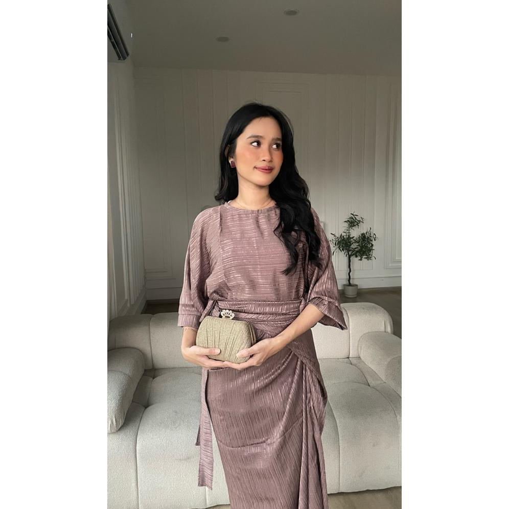 Za - Ava - Setelan Set Kaftan dan Rok Lilit Katun Polos Multi Look