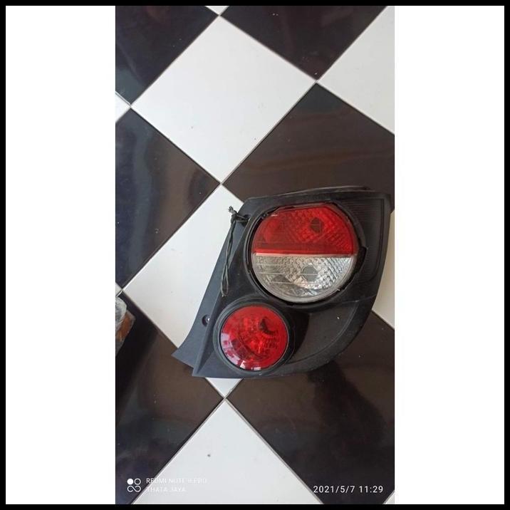 DISKON LAMPU BELAKANG STOPLAMP AVEO SONIC 2012 2014