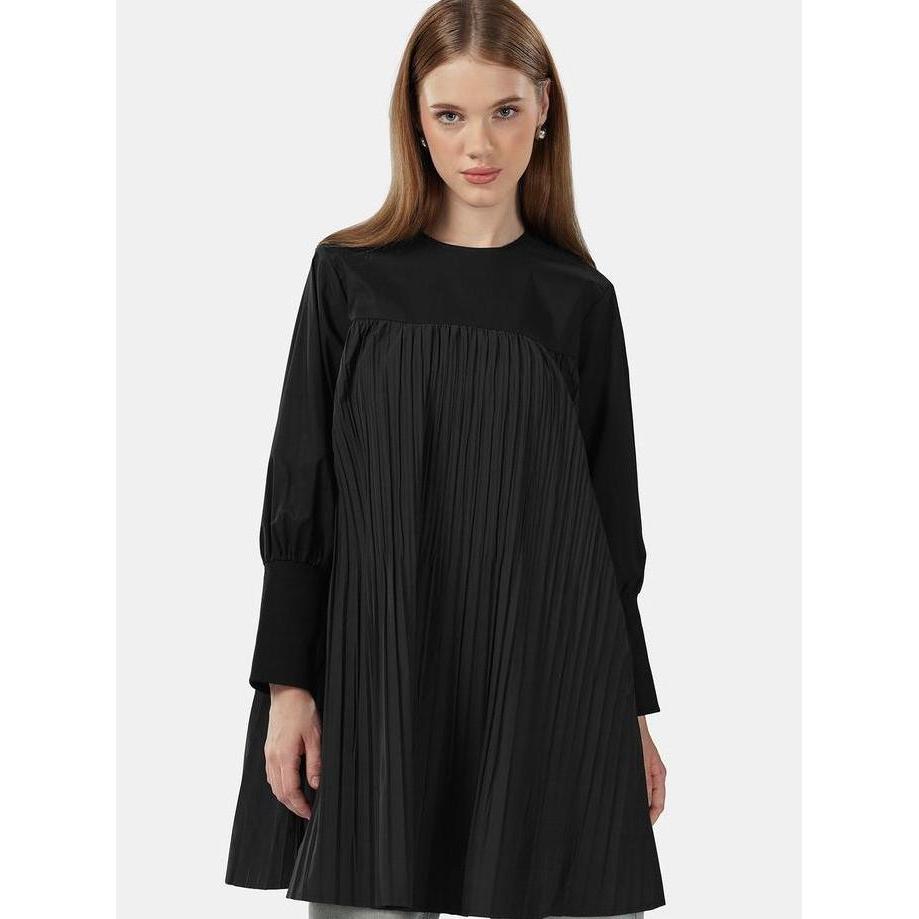 Benang Jarum - Briella Pleats Blouse - Black