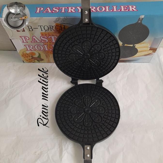 TERMURAH - Pastry Roller Cetakan Kue Semprong Gapit Egg Roll Anti Lengket Teflon