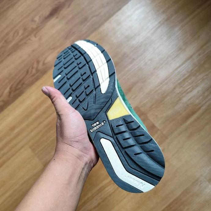 Terbaru New Balance 992 Sepatu Kets Sneakers Fashion Streetwear Kasual Unisexs Pria Wanita Trendy