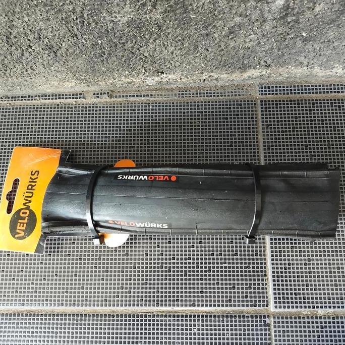 Ban Luar Roadbike 700x23c velo wurks kevlar