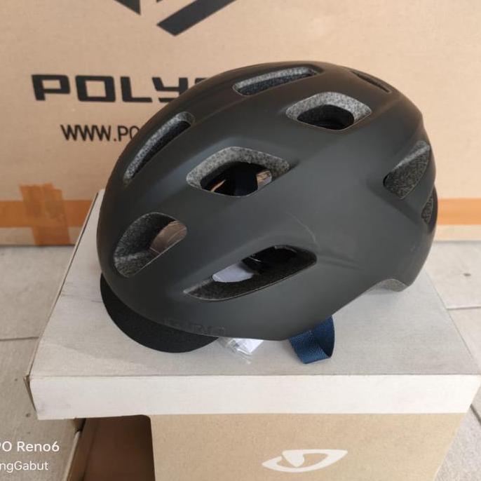 HELM / HELMET Sepeda GIRO CORMICK